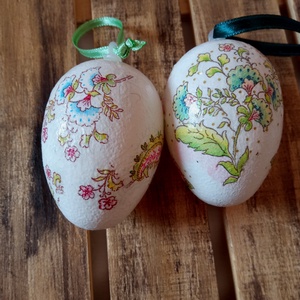 Cir�d�s húsvéti tojások - Meska.hu