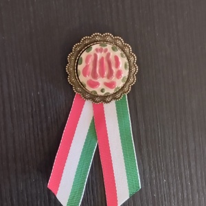 Kerámia kokárda - ékszer - kitűző és bross - Meska.hu