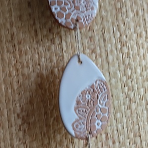 Húsvéti dísz, csipkemintás hármas , Ünnepi díszek, dekorációk, Húsvéti díszek és dekorációk, Húsvéti tojásfadíszek, Kerámia, MESKA