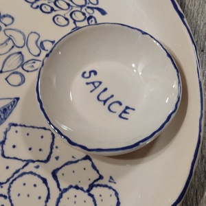 Kínáló tál szószos tálkákkal, felíratos - otthon & életmód - konyhafelszerelés, tálalás - tálalás - kínálótál - Meska.hu