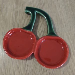 Cseresznyés ékszertartó  - Meska.hu