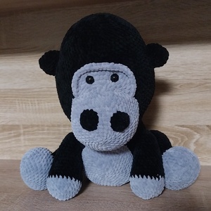 Plüss gorilla - játék & sport - plüssállat & játékfigura - majom - Meska.hu