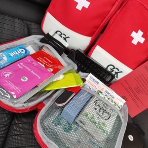 Női Autós Neszeszer - GlowGo Kit - Egyedi Praktikus Ajándék, DIY (Csináld magad), Egységcsomag, Mindenmás, MESKA