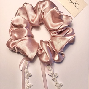 Andrassy Couture masnis szatén hajgumi - ruha & divat - hajdísz & hajcsat - hajgumi - Meska.hu