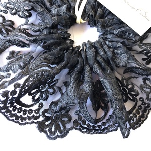 Andrassy Couture fekete csipke hajgumi, Ruha & Divat, Hajdísz & Hajcsat, Hajgumi, Varrás, MESKA