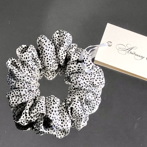 Andrassy Couture mini pöttyös hernyóselyem hajgumi - ruha & divat - hajdísz & hajcsat - hajgumi - Meska.hu