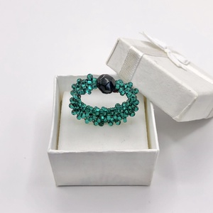 Andrassy Couture türkizzöld üveggyöngy gyűrű  - Meska.hu