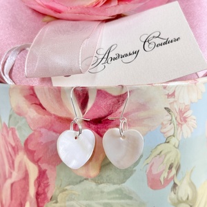 Andrassy Couture szivecske kagyló fülbevaló  - ékszer - fülbevaló - lógó fülbevaló - Meska.hu