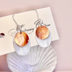 Andrassy Couture elipszis kagyló fülbevaló , Ékszer, Fülbevaló, Lógó fülbevaló, Ékszerkészítés, MESKA