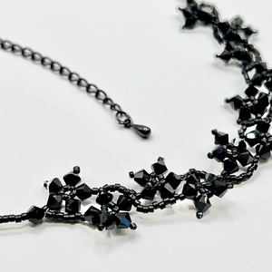 Andrassy Couture  Swarovski virágok nyakék/ nyaklánc - ékszer - nyaklánc - gyöngyös nyaklánc - Meska.hu