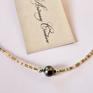 Andrassy Couture zöld/arany Swarovski bogyó egysoros gyöngy nyaklánc és karkötő szett - ékszer - ékszerszett - Meska.hu