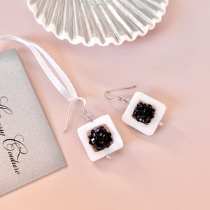 Andrassy Couture geometrikus kagyló / Swarovski kristály / ezüst fülbevaló  - ékszer - fülbevaló - lógó fülbevaló - Meska.hu
