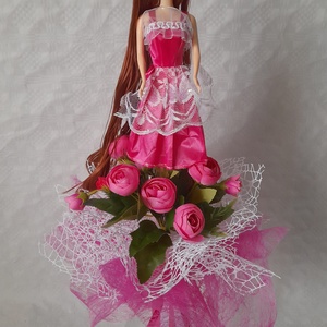 Barbie virágon - Meska.hu