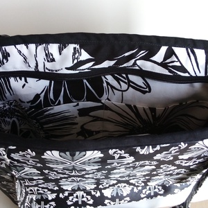 Feketemintás textilbőr táska - táska & tok - kézitáska & válltáska - válltáska - Meska.hu