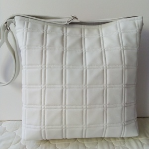 Fehér nyuszis táska - táska & tok - kézitáska & válltáska - vállon átvethető táska - Meska.hu