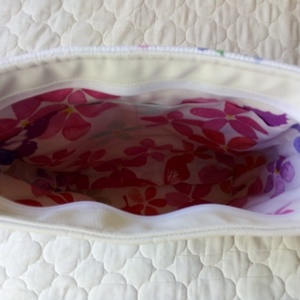 Fehér nyuszis táska - táska & tok - kézitáska & válltáska - vállon átvethető táska - Meska.hu