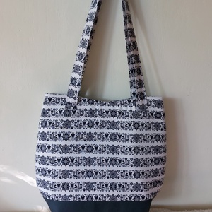 Népi motívumos táska1, Táska & Tok, Kézitáska & válltáska, Válltáska, Varrás, MESKA