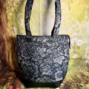 Fekete virágminta táska, Táska & Tok, Kézitáska & válltáska, Válltáska, Varrás, MESKA
