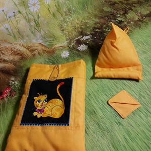 Sárgacicás tartó, Táska & Tok, Ebook & Tablet tok, Varrás, MESKA