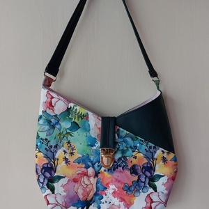 Virágos kerek válltáska - Meska.hu