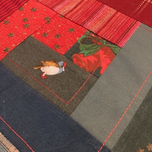 Karácsonyi patchwork asztalközép - karácsony - karácsonyi lakásdekoráció - ünnepi asztaldekoráció - Meska.hu