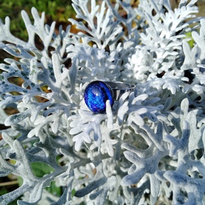 Kék dichroic üveggyűrű nemesacél alapon, Ékszer, Gyűrű, Kerek gyűrű, Üvegművészet, Meska