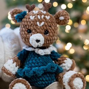 Horgolt plüss szarvas - kék - játék & sport - plüssállat & játékfigura - plüss mesefigurák - Meska.hu