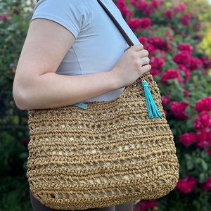 Karamell  raffia női válltáska, Táska & Tok, Kézitáska & válltáska, Válltáska, Horgolás, MESKA