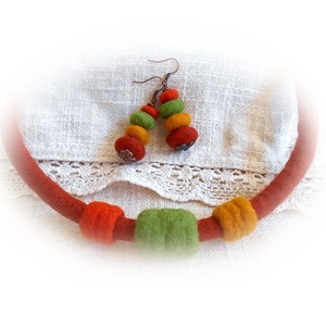 Smarties őszi színekben - nemez ékszerszett - ékszer - ékszerszett - Meska.hu