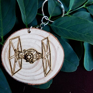 Tie fighter star wars űrhajó kulcstartó/mágnes, Táska & Tok, Kulcstartó & Táskadísz, Kulcstartó, Famegmunkálás, Fotó, grafika, rajz, illusztráció, MESKA