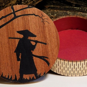 Szamuráj mintás fa ajándék doboz, japán stílus, keleti hangulat, óratartó, díszdoboz - ékszer - ékszertartó - ékszerdoboz - Meska.hu