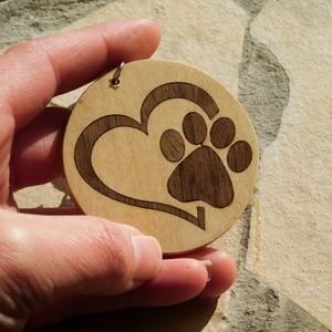 Ajándék állatbarátoknak, mancs és szív, kutya, macska, fa kulcstartó/mágnes (Intarzia) - táska & tok - kulcstartó & táskadísz - kulcstartó - Meska.hu