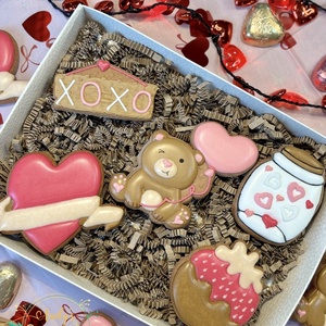 Valentin napi box, Élelmiszer, Gourmet ajándékcsomag, Mézeskalácssütés, MESKA