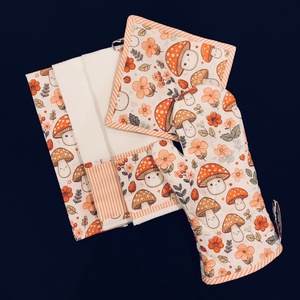 Konyharuha szett vidám gomba  mintával , Otthon & Életmód, Konyhafelszerelés, tálalás, Konyhai textil, Konyharuha & Törlőkendő, Varrás, MESKA