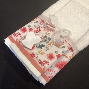 Törölköző szett virág díszítéssel - otthon & életmód - fürdőszoba - törölköző - Meska.hu