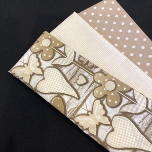 Konyharuha szett bézs szívecske - virág  mintás  - Meska.hu