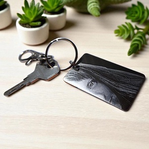 Fényképpel gravírozott fém kulcstartó - Meska.hu