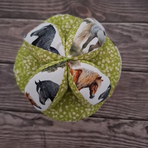 Montessori fejlesztő labda - szétszedhető - játék & sport - 3 éves kor alattiaknak - babalabda - Meska.hu