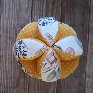 Montessori fejlesztő labda - szétszedhető - játék & sport - 3 éves kor alattiaknak - babalabda - Meska.hu