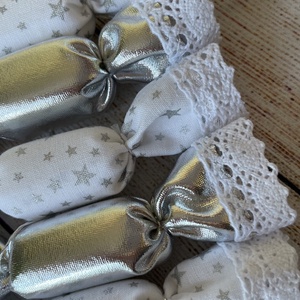 10db-os textil szaloncukor csomag, Karácsony, Karácsonyi lakásdekoráció, Karácsonyfadíszek, Varrás, MESKA