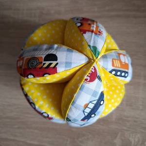 Montessori fejlesztő labda - szétszedhető - Meska.hu