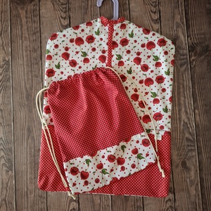 ovis szett   ( Ovis zsák +  2db torna zsák ) , Játék & Sport, Ovis felszerelés, Ovis szett, Varrás, 
A szett részei:
- Ovis zsák: kb 60×45cm + ajándék vállfa
- Torna zsák: kb 25 x 35 cm

Részletes in..., MESKA