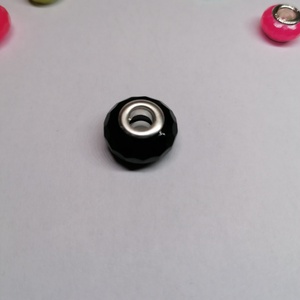 Pandora stílusú fazettált charm fekete  - ékszer - karkötő - charm karkötő - Meska.hu
