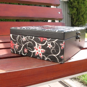 Tükrös ékszertartó Judit kérésére (kérlek ne vedd meg előle) -  - Meska.hu