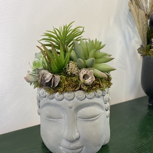Buddha fej pozsgásokkal - otthon & életmód - dekoráció - asztal és polc dekoráció - asztaldísz - Meska.hu
