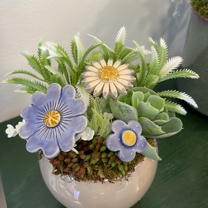 Kerámia virágos dísz  - otthon & életmód - dekoráció - asztal és polc dekoráció - asztaldísz - Meska.hu