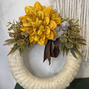 Mindenszenteki koszorú angyalkával  természetes, elegáns hangulatban (25 cm), Otthon & Életmód, Vallás, Temetkezési tárgy, Virágkötés, MESKA