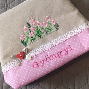 Egyedi névre szóló neszesszer(Gyöngyi) - Meska.hu
