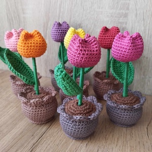 Horgolt tulipánok - otthon & életmód - dekoráció - dísztárgy - Meska.hu
