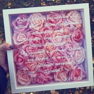 Szülőköszöntő rózsabox képkeretben egyedi felirattal, Otthon & Lakás, Dekoráció, Kép & Falikép, Képkeret, Virágkötés, Meska